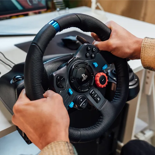 g29-playstation-ifestyle-gallery-3 Logitech G29 Driving Force Racing Wheel with Pedals β PS5, PS4 & PC Compatible